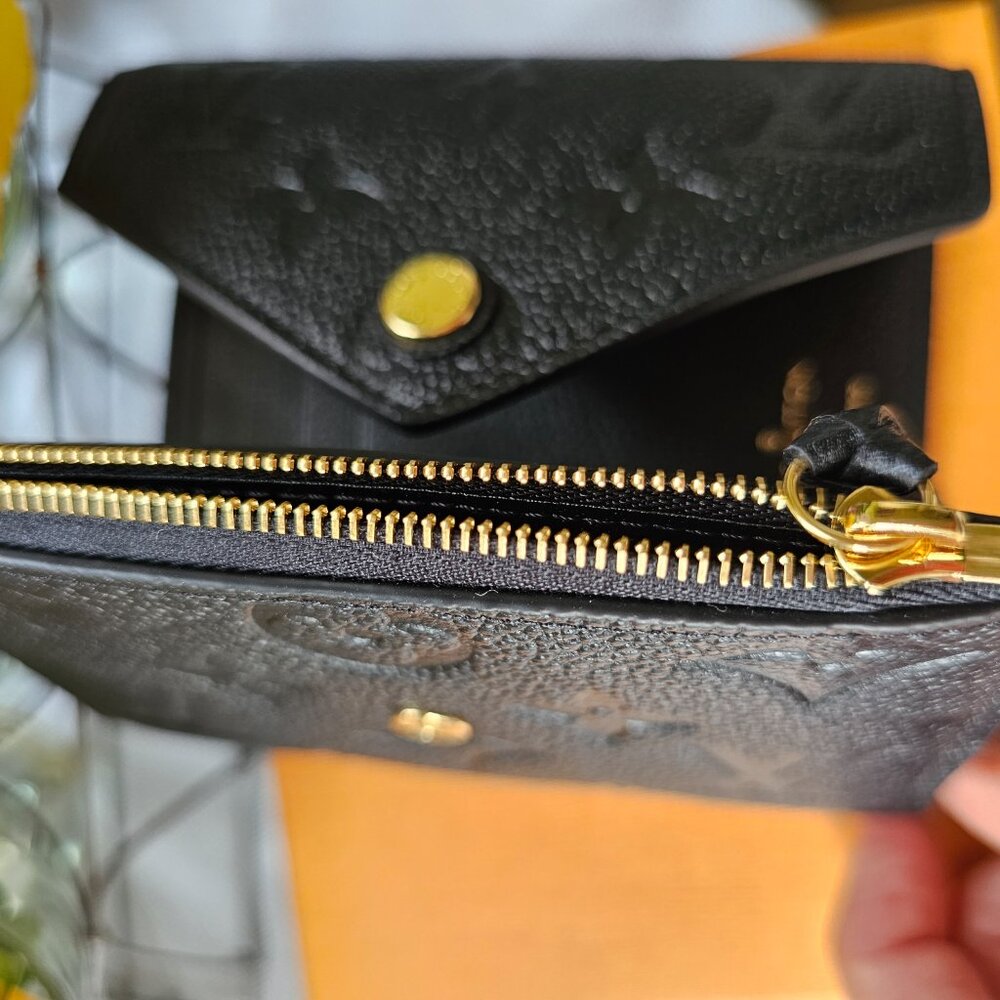 Louis Vuitton Victorine Wallet - Picture 5 of 9